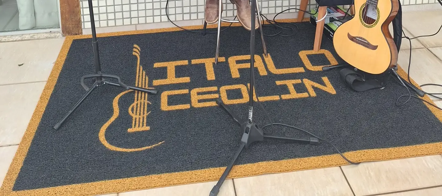 Tapete personalizado Italo